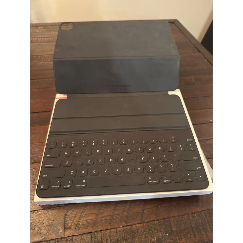 Apple Smart Keyboard Folio iPad Pro 11-inch iPad Air 4th 5th Gen Black A2038
